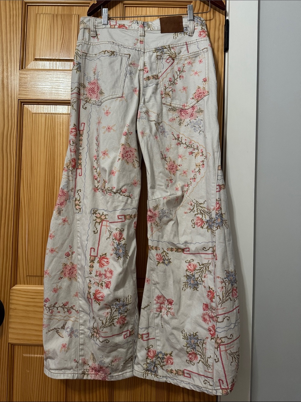 We The Free Wide Leg Floral Print Pants in Cream and Pink - Picture 2 of 2